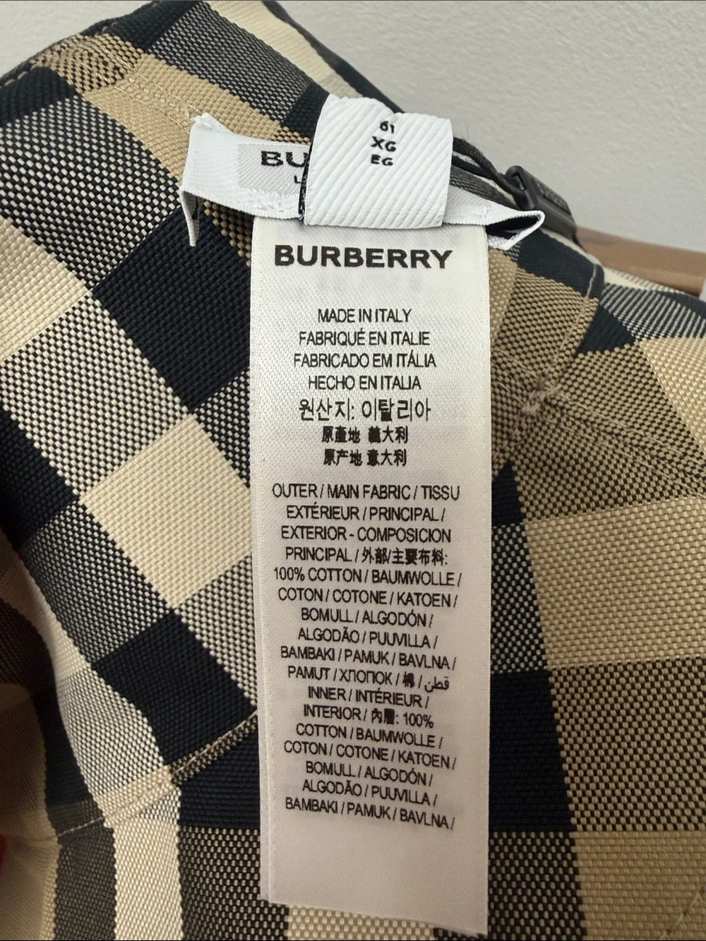 Authentic Burberry Reversible Bucket Hat Unisex. Size XL.